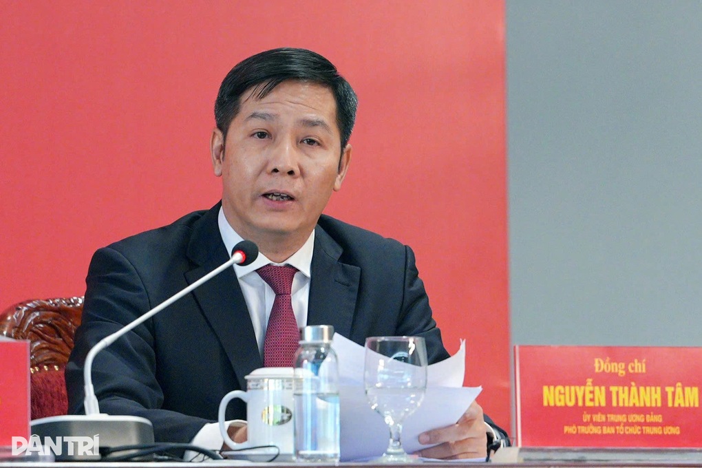 Quy trình chuẩn bị nhân sự cho Trung ương khóa mới được tiến hành thế nào? - 1 Quy trình chuẩn bị nhân sự cho Trung ương khóa mới được tiến hành thế nào? - 1