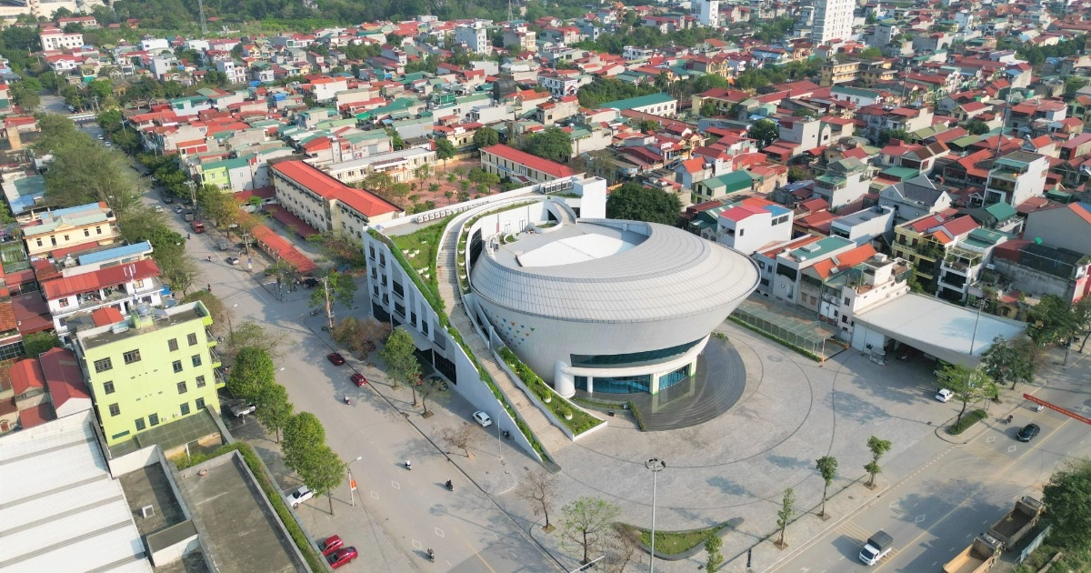 Ninh Bình phấn đấu lên thành phố trung ương, trung tâm du lịch quốc tế