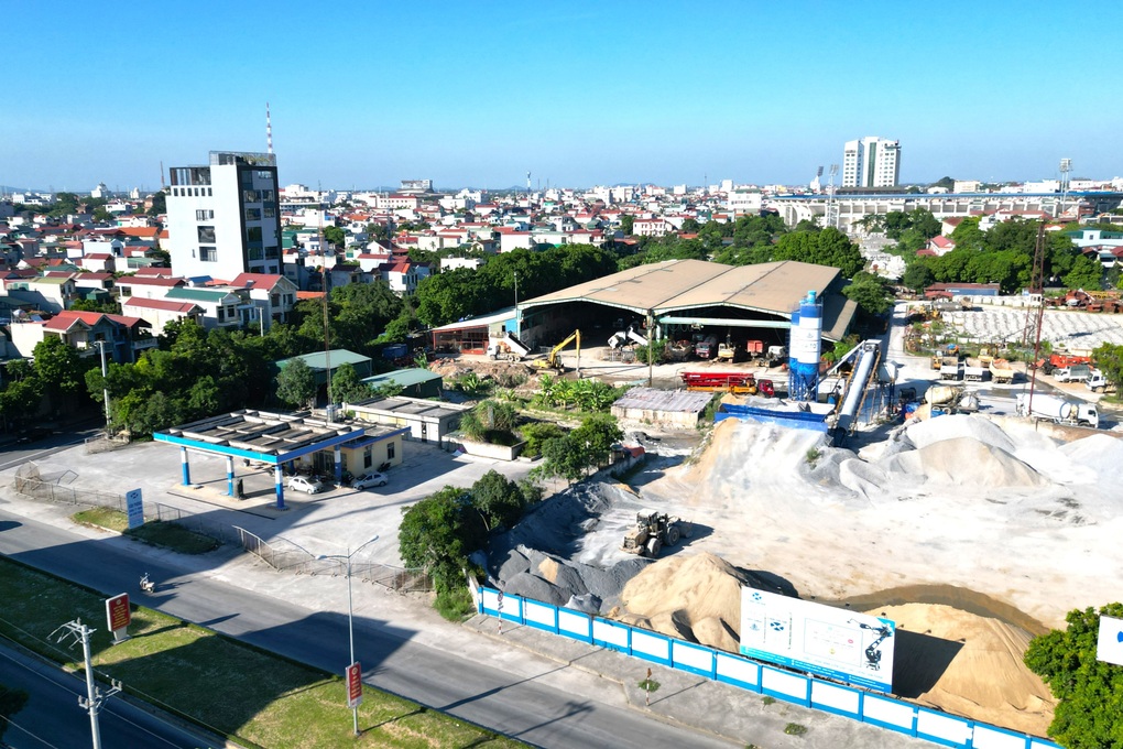 Ninh Bình chốt địa điểm di dời hai trạm trộn bê tông khổng lồ - 3