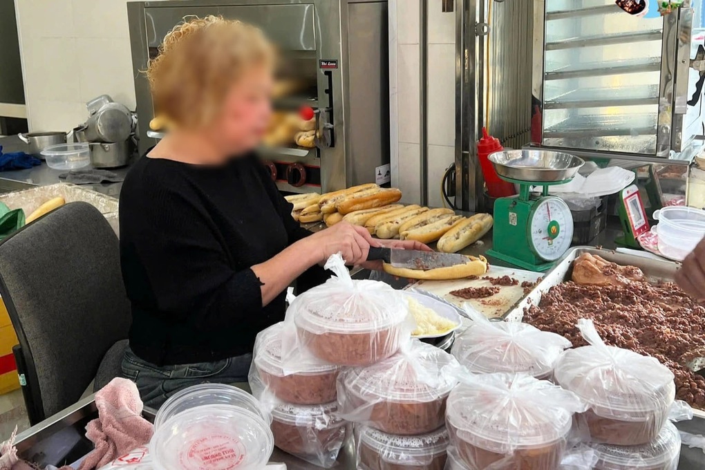 Patê Cột Đèn truyền thống không liên quan sản phẩm của đồ hộp Hạ Long - 1