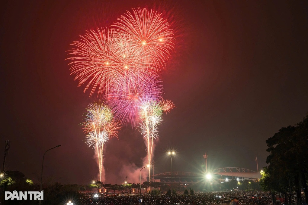 Hà Nội dự kiến bắn pháo hoa mừng thành công Đại hội XIV của Đảng - 1