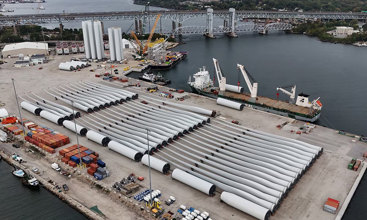 Chủ siêu dự án điện gió 5 tỷ USD tiếp tục thắng kiện chính quyền ông Trump