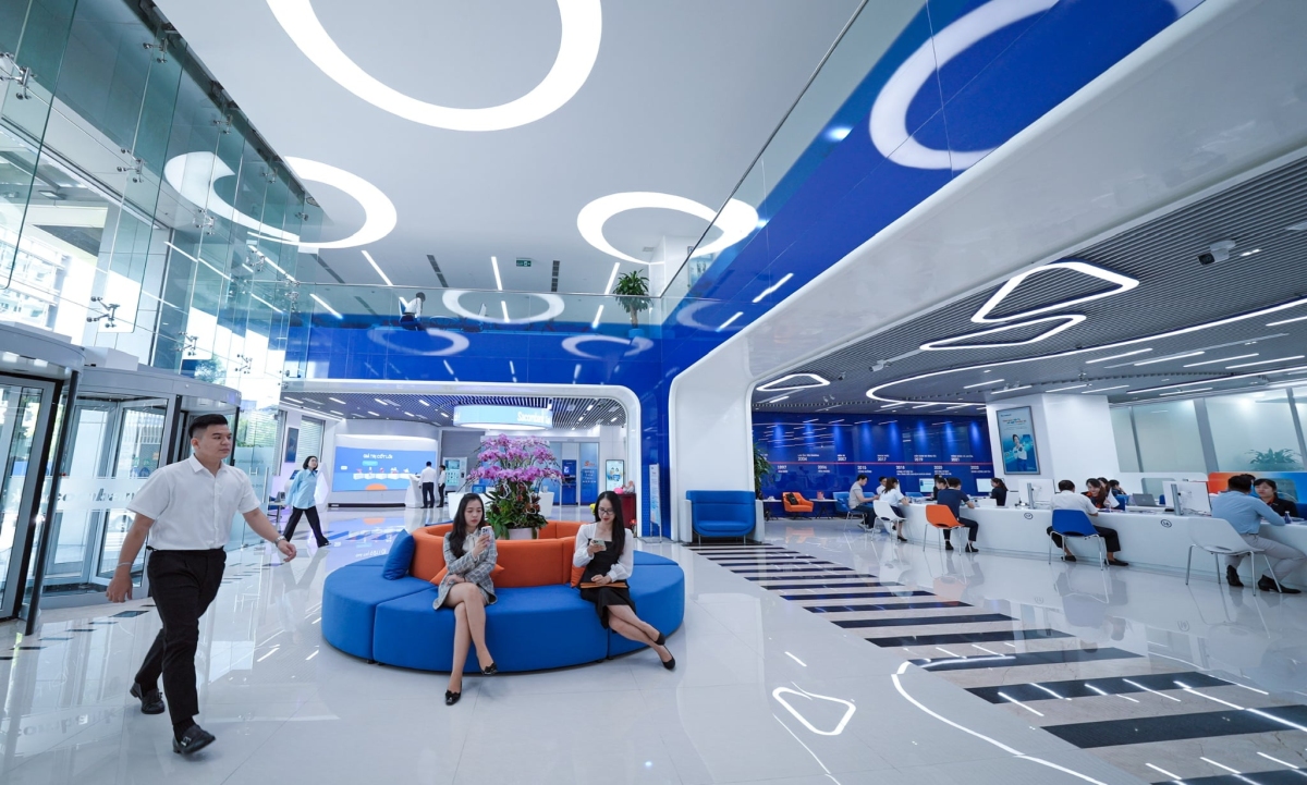 Sacombank báo lỗ lần đầu sau 9 năm