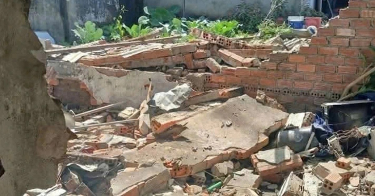 Sập nhà nghi do chế tạo pháo, một người nhập viện