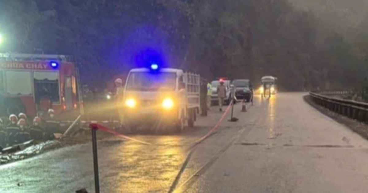 Xe khách lao xuống cống ở Sơn La, 3 người tử vong