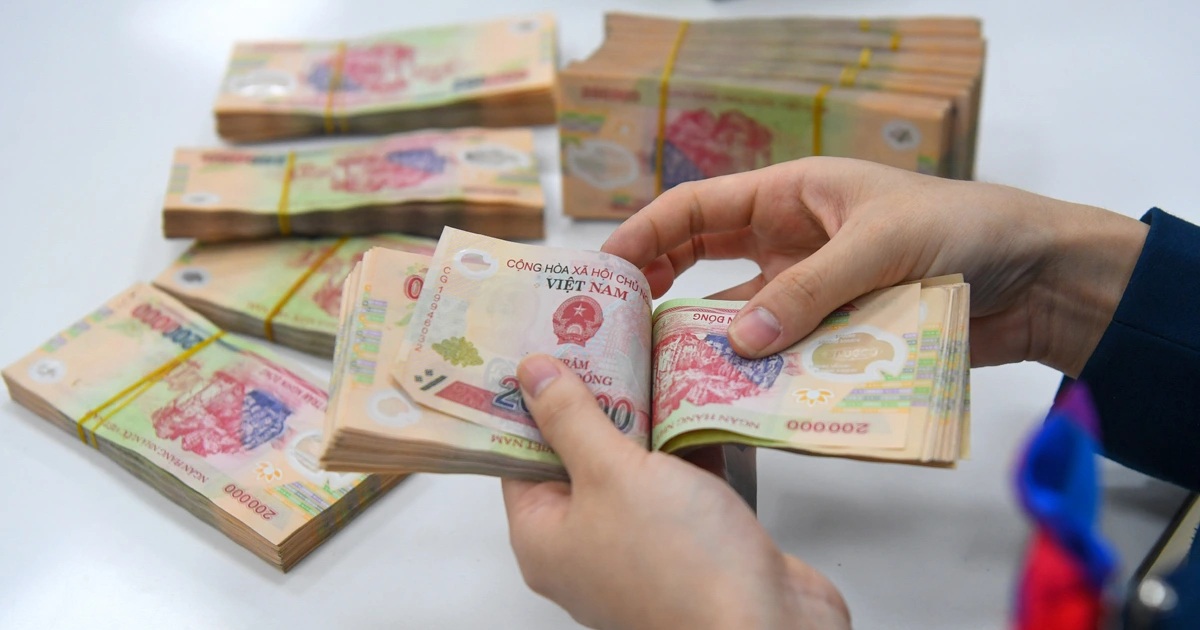 Giá cả ngày càng tăng, đề xuất sớm điều chỉnh chính sách tiền lương