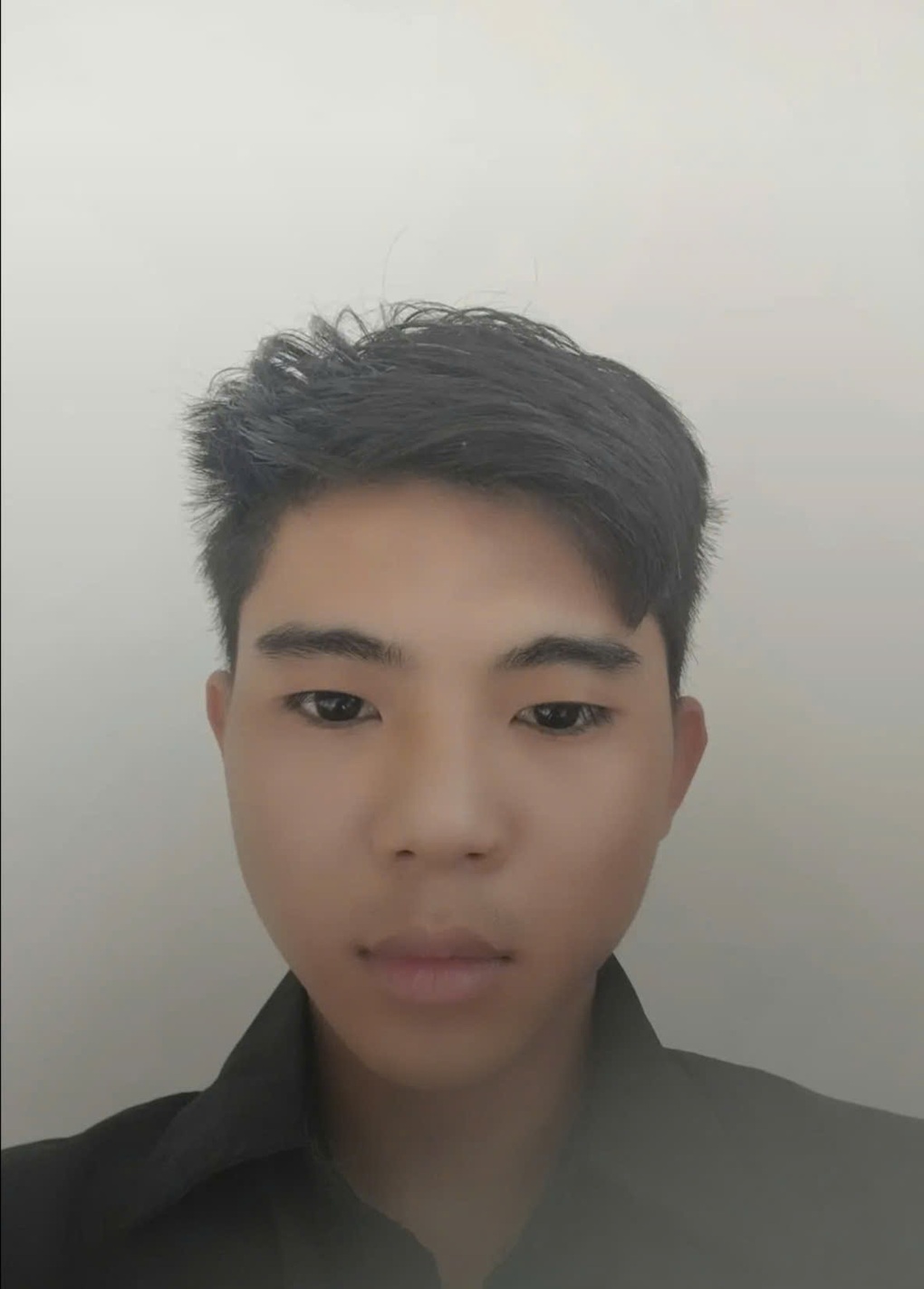 Người cha lang thang khắp TPHCM tìm con trai mất liên lạc - 2 Người cha lang thang khắp TPHCM tìm con trai mất liên lạc - 2