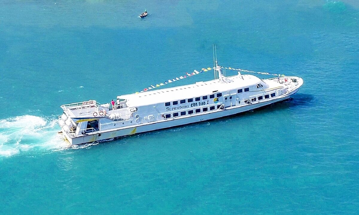 Tốn chi phí cạnh tranh khiến hãng tàu ra Phú Quốc lỗ trở lại