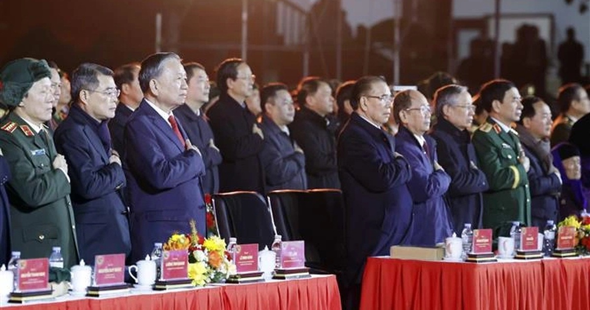 Tổng Bí thư dự Chương trình kỷ niệm 85 năm Ngày Bác Hồ về nước