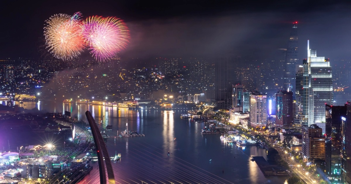 TPHCM bắn pháo hoa 17 điểm đêm giao thừa Tết Bính Ngọ 2026
