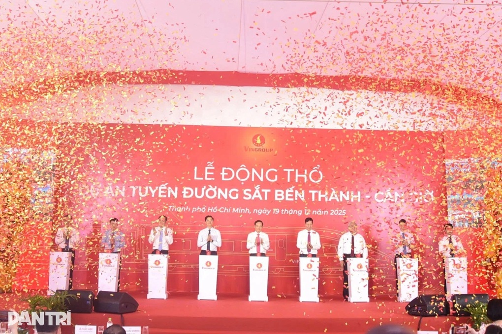 TPHCM công bố 12 dấu ấn nổi bật của năm 2025 - 3