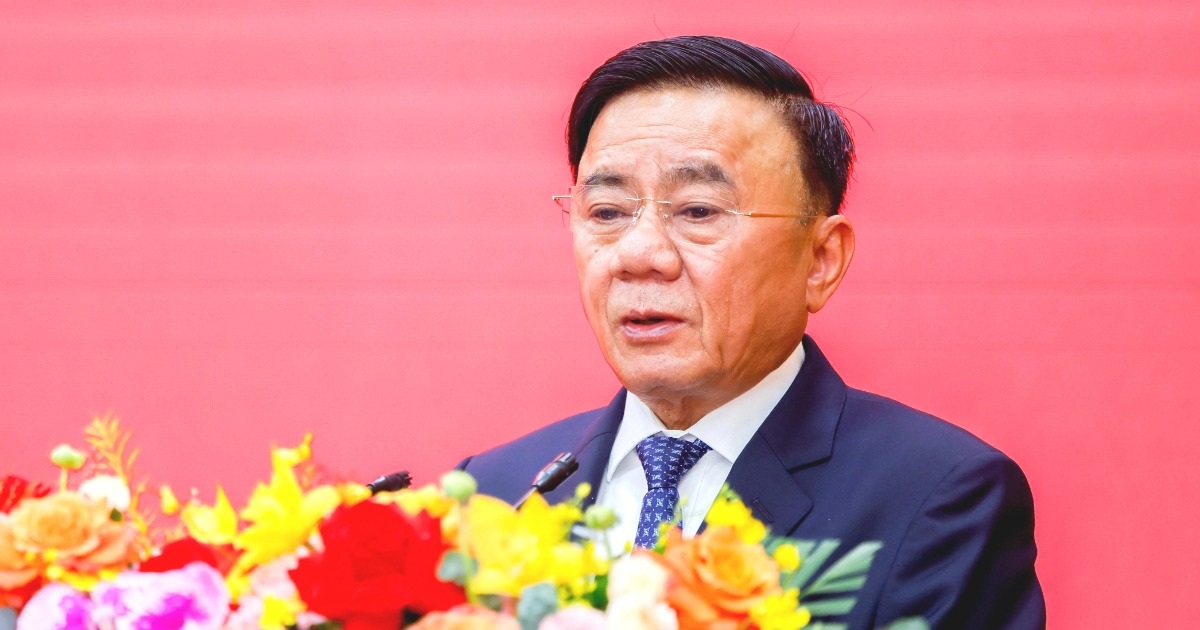 “Khắc phục triệt để hành chính hóa trong hoạt động MTTQ và các đoàn thể”