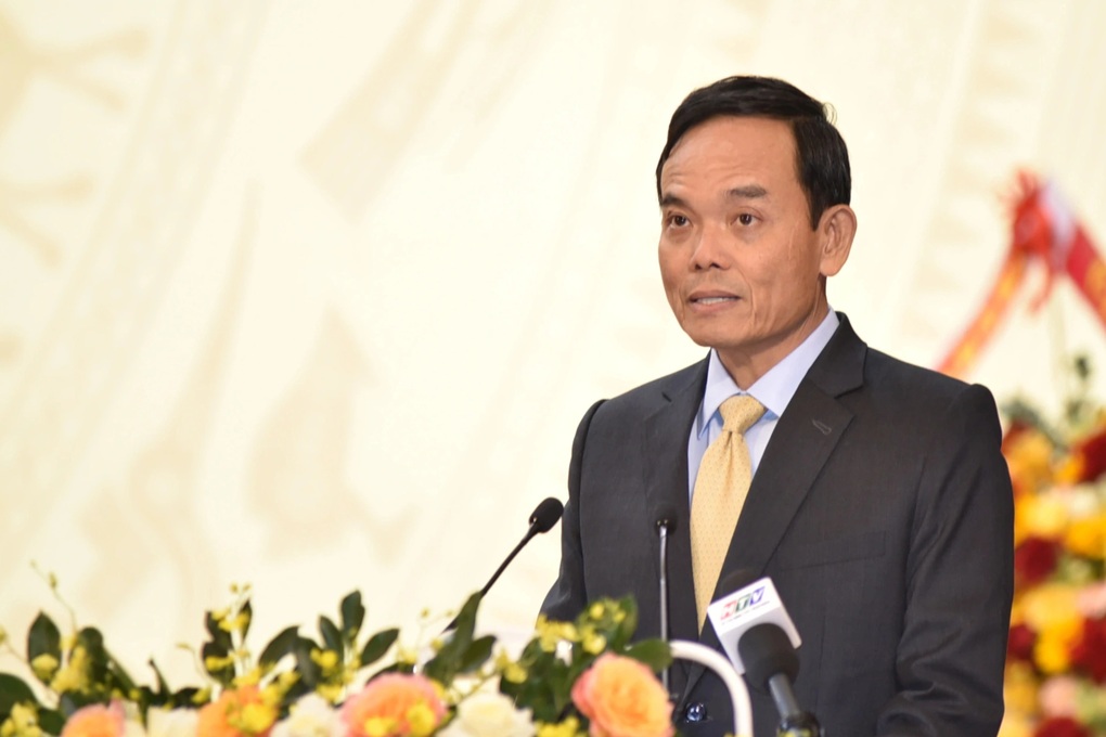 Giới thiệu Bí thư TPHCM Trần Lưu Quang ứng cử Đại biểu Quốc hội khóa XVI - 1