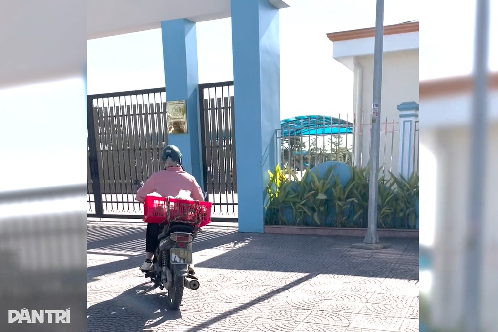 Mập mờ nguồn gốc thực phẩm cấp cho hàng loạt trường mầm non ở Hải Phòng - 5 Mập mờ nguồn gốc thực phẩm cấp cho hàng loạt trường mầm non ở Hải Phòng - 5