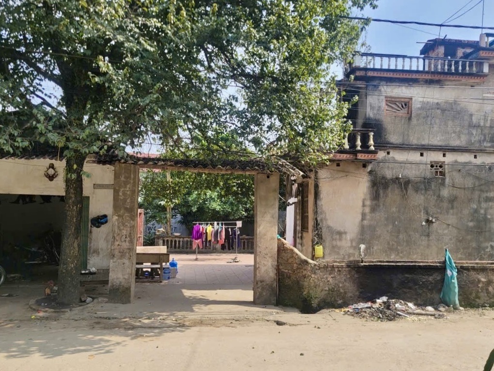 Vụ đất 420m2 ở Hà Nội được cấp 2 sổ đỏ: Đã bị tách thửa bán cho nhiều người - 1