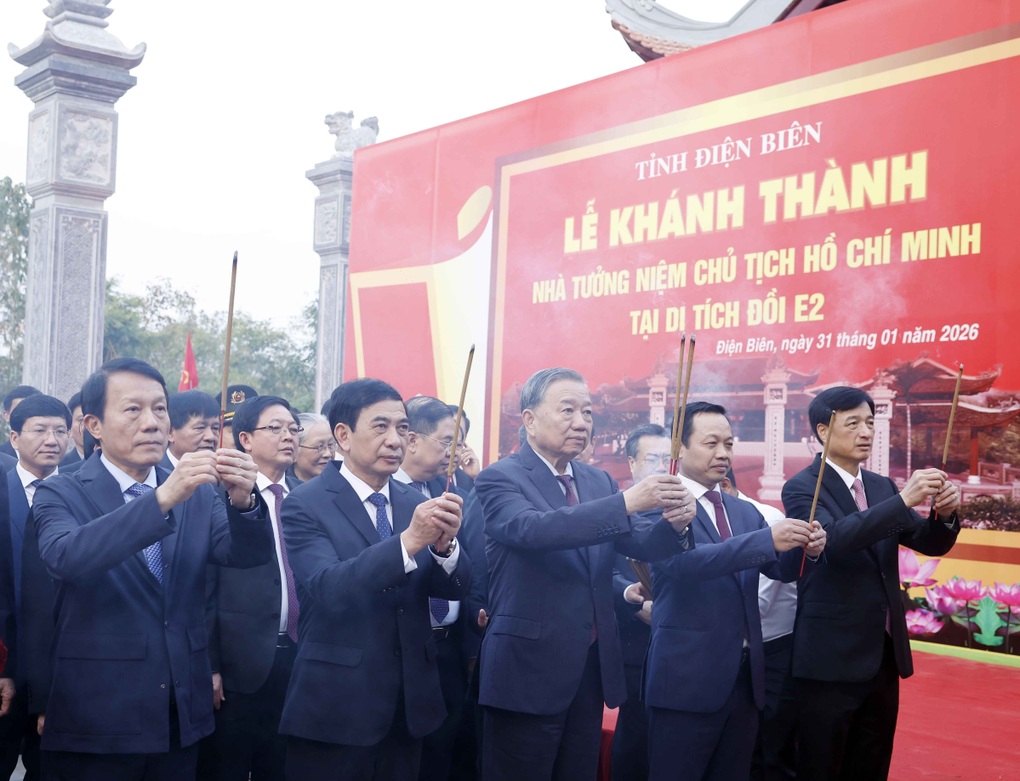 Tổng Bí thư Tô Lâm dự khánh thành Nhà tưởng niệm Chủ tịch Hồ Chí Minh tại Di tích Đồi E2 - 1 Tổng Bí thư Tô Lâm dự khánh thành Nhà tưởng niệm Chủ tịch Hồ Chí Minh tại Di tích Đồi E2 - 1