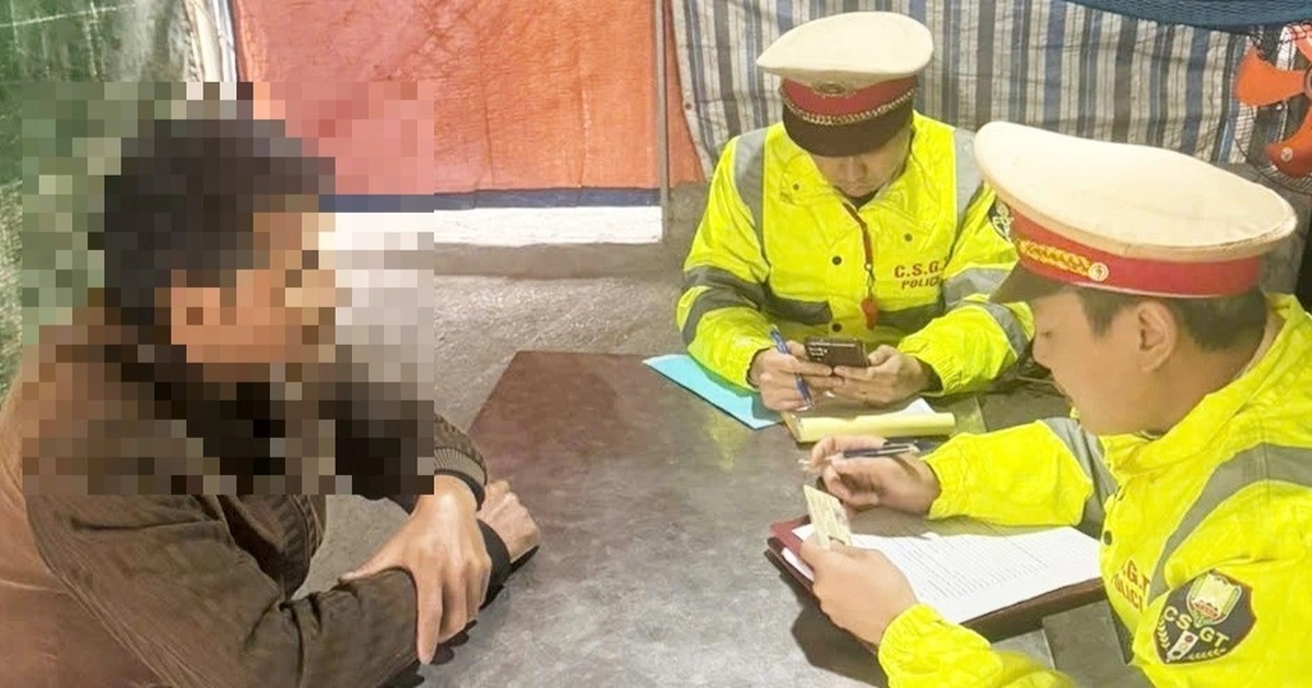 Công an kịp thời xử phạt tài xế đi ngược chiều nhờ tin báo của dân