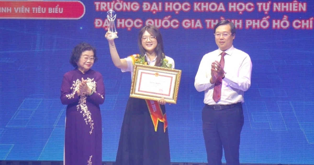 TPHCM vinh danh 12 công dân trẻ tiêu biểu