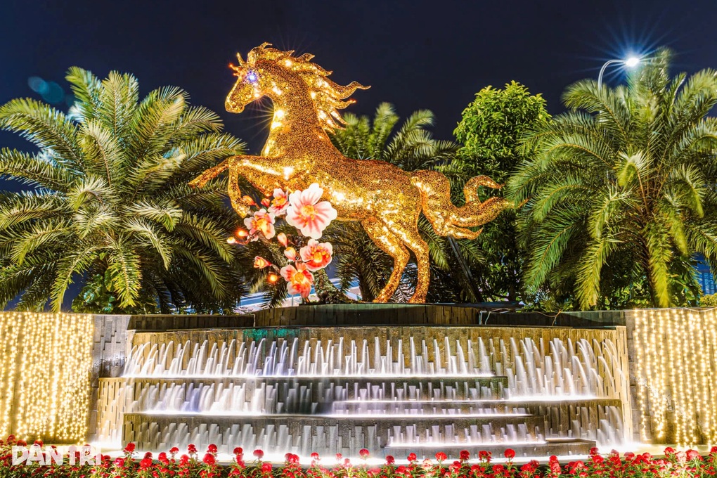 Đà Nẵng cấm dùng công quỹ làm quà biếu, chúc Tết lãnh đạo - 1