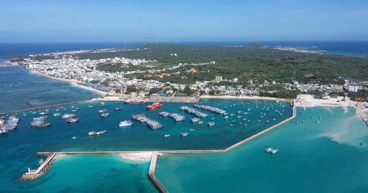 Quân đội tạm ứng xăng, dầu cho đặc khu Phú Quý