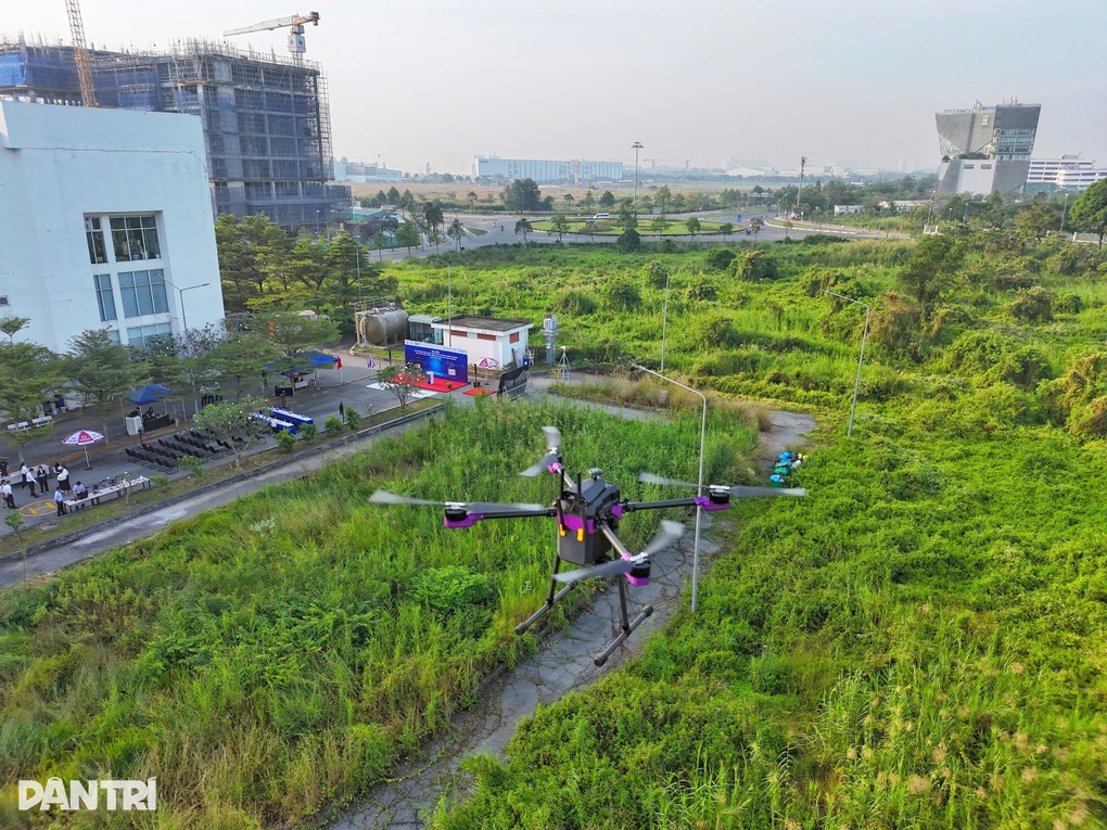 Khu đất hiếm hoi cho phép bay thử drone tại TPHCM - 1 Khu đất hiếm hoi cho phép bay thử drone tại TPHCM - 1