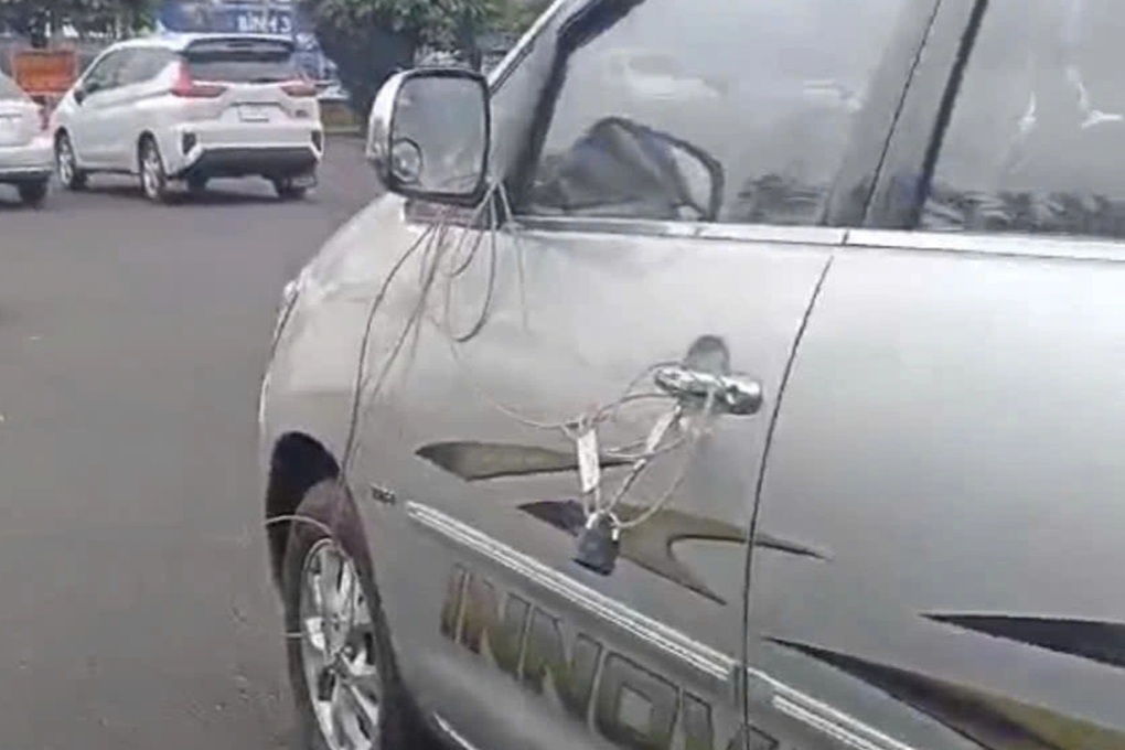 Bệnh viện vùng Tây Nguyên lên tiếng về vụ khóa ô tô của người chở bệnh nhân - 1