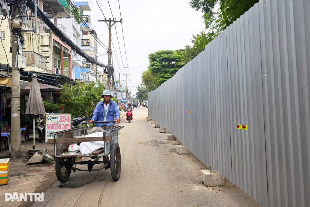 TPHCM muốn tăng mức phạt việc thi công ẩu làm ảnh hưởng giao thông - 1