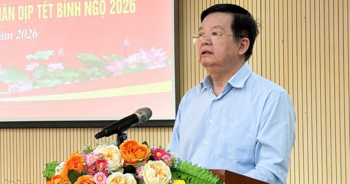 Phó Thủ tướng Mai Văn Chính thăm, tặng quà công nhân khó khăn tại Tây Ninh