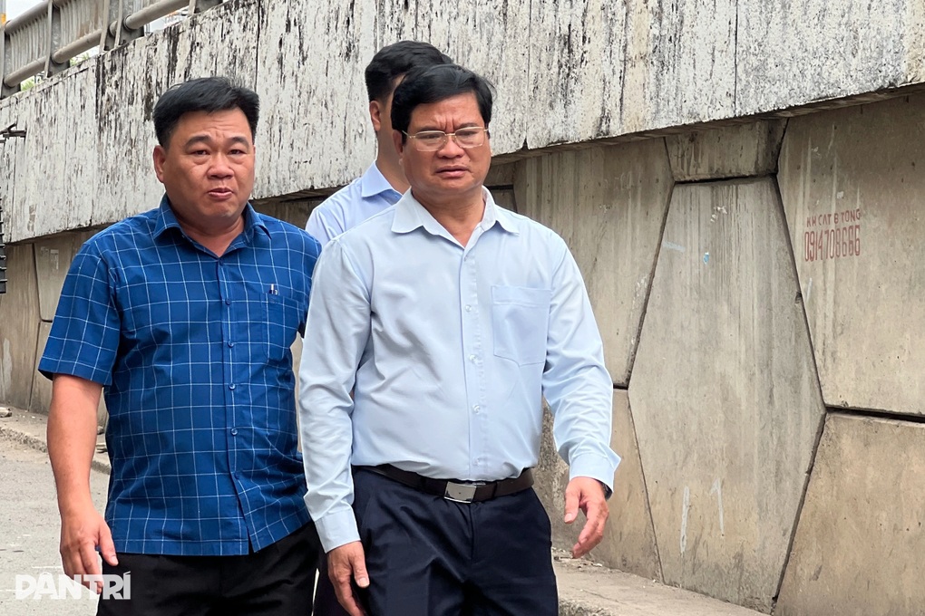 Lãnh đạo TPHCM thăm hỏi gia đình nạn nhân sau vụ cháy làm 3 người tử vong - 2