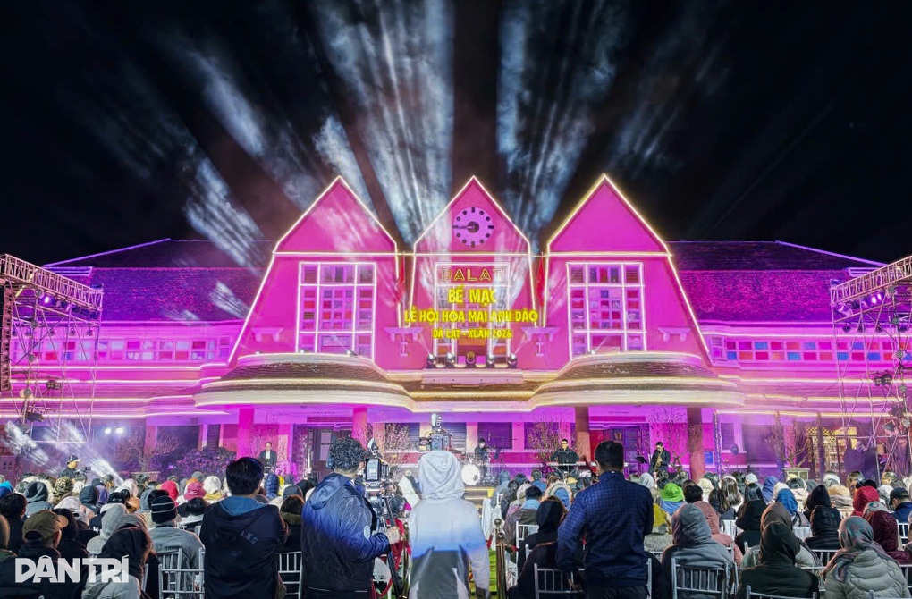 Đà Lạt khép lại lễ hội hoa mai anh đào Xuân 2026 - 1 Đà Lạt khép lại lễ hội hoa mai anh đào Xuân 2026 - 1