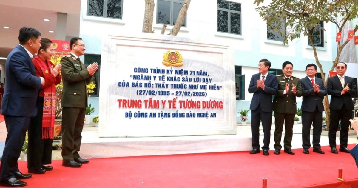 Bộ Công an khánh thành trường học, tòa nhà khám bệnh tại vùng lũ Nghệ An