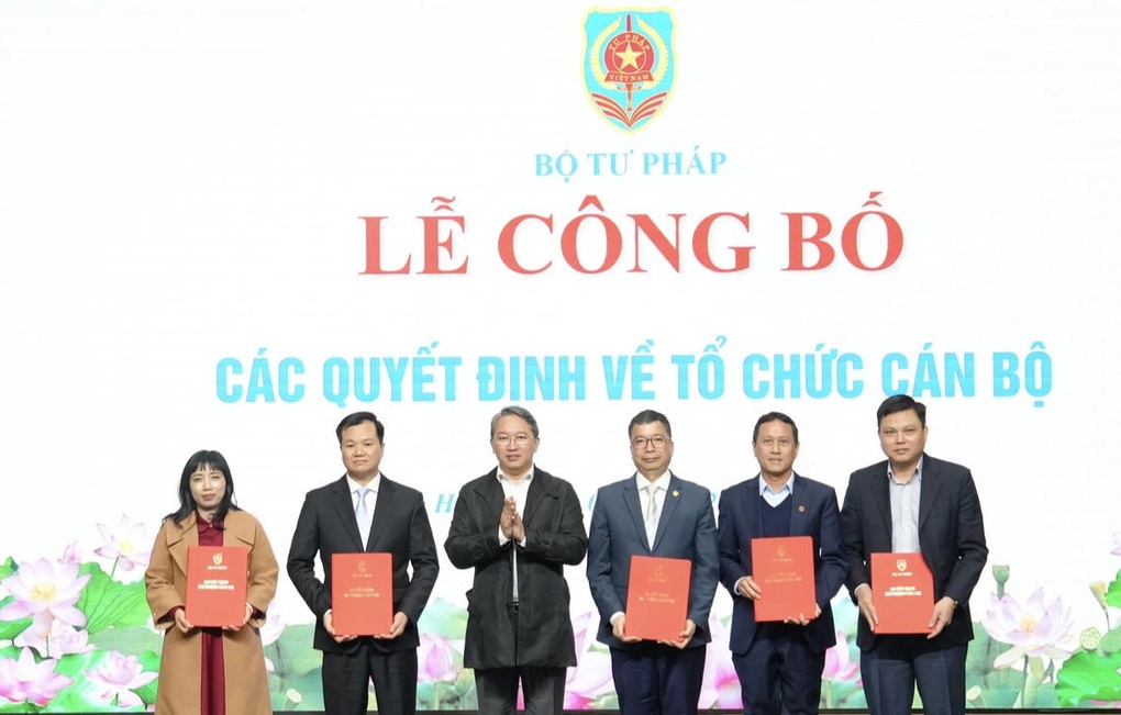 Bộ Tư pháp điều động, bổ nhiệm lãnh đạo 5 đơn vị - 1