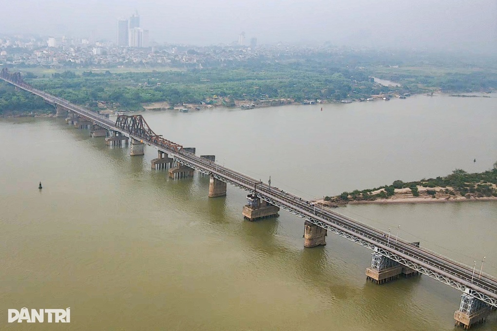 Cầu Long Biên gặp sự cố, ngành đường sắt phong tỏa khẩn cấp để sửa chữa - 1