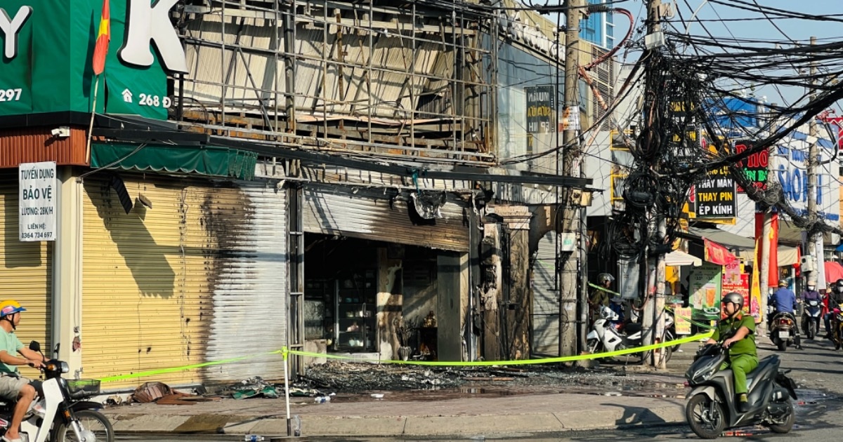 Cháy tiệm bánh ở TPHCM
