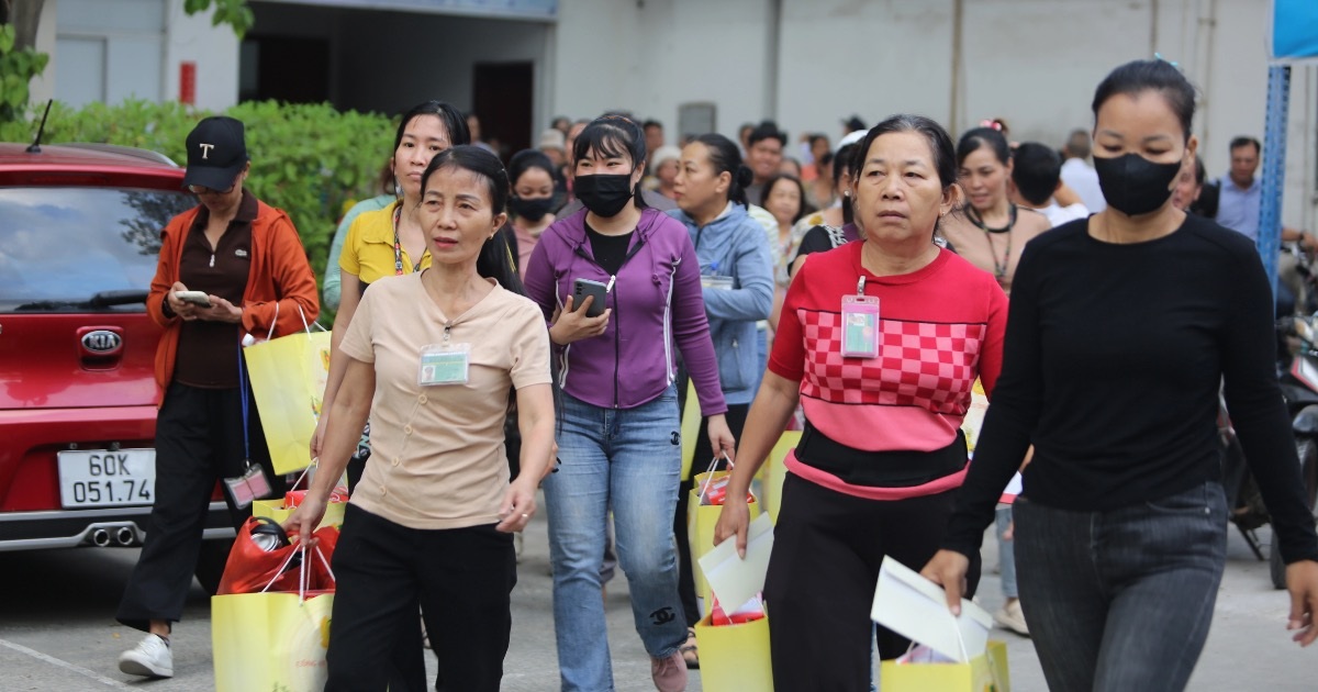 Chủ tịch Đồng Nai yêu cầu tập trung chăm lo Tết cho người lao động