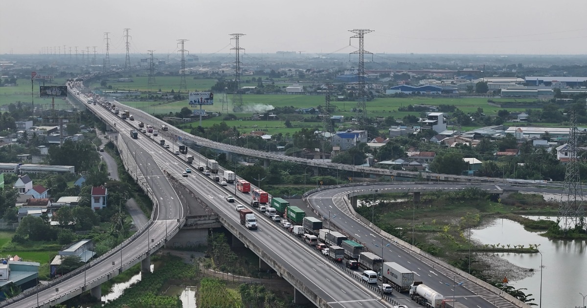 Thúc tiến độ giải phóng mặt bằng để mở rộng cao tốc TPHCM – Mỹ Thuận