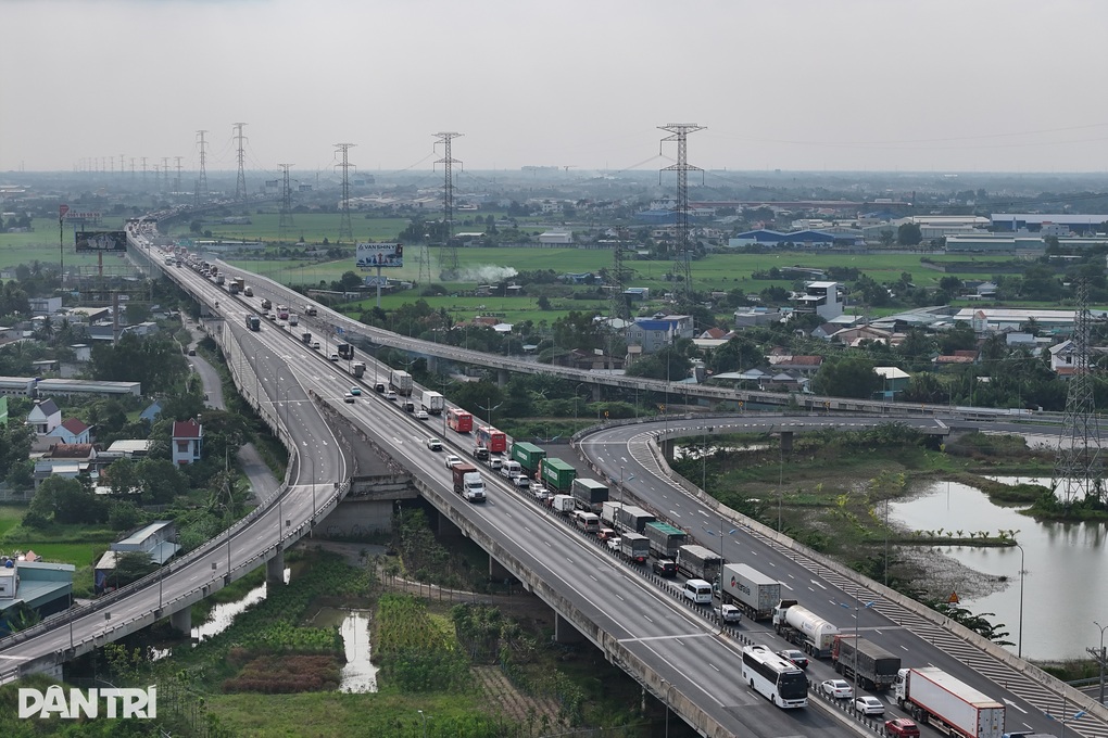 Thúc tiến độ giải phóng mặt bằng để mở rộng cao tốc TPHCM - Mỹ Thuận - 1 Thúc tiến độ giải phóng mặt bằng để mở rộng cao tốc TPHCM - Mỹ Thuận - 1