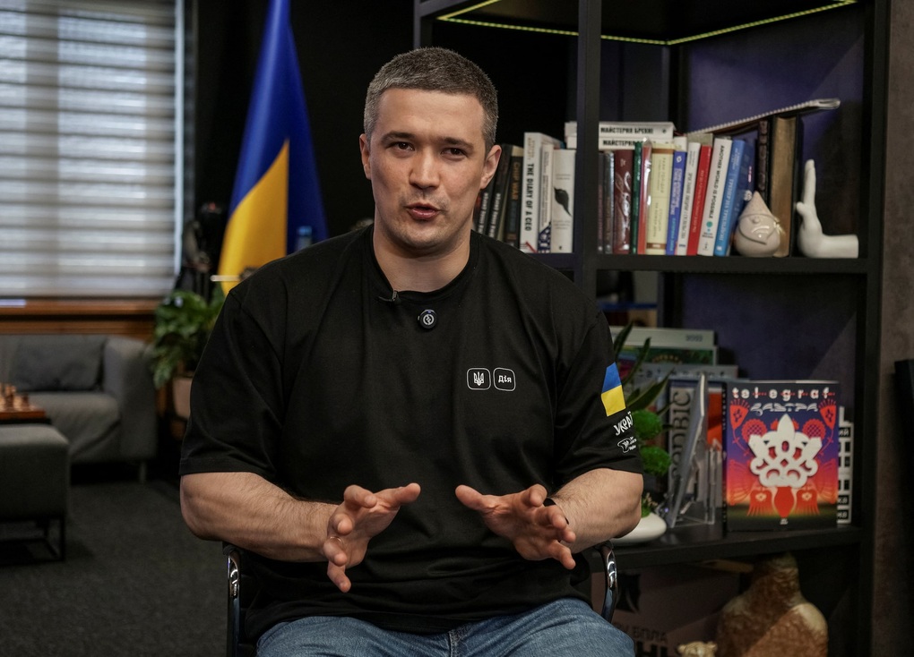 Động thái khẩn của Ukraine khi Nga dùng Starlink săn lùng HIMARS, Patriot - 1 Động thái khẩn của Ukraine khi Nga dùng Starlink săn lùng HIMARS, Patriot - 1