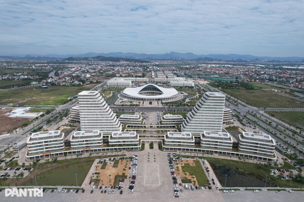 Hải Phòng bàn giao hồ sơ người ứng cử đại biểu Quốc hội và HĐND đúng hạn - 1