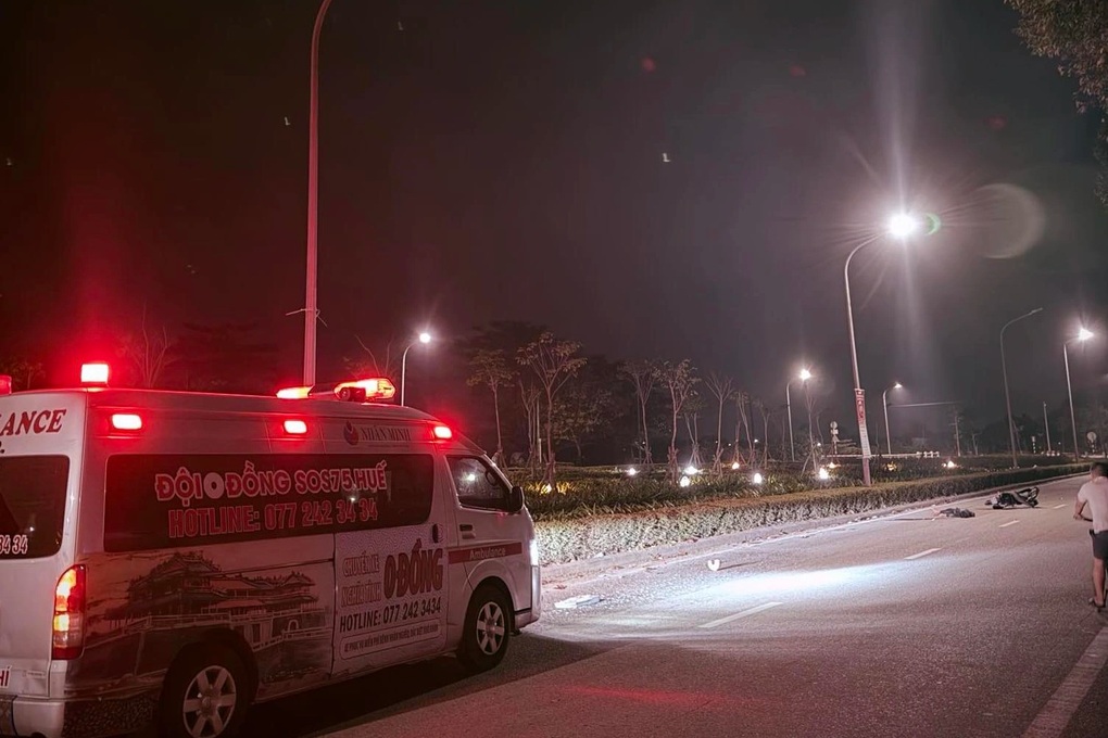 Học sinh lớp 9 điều khiển xe máy tự gây tai nạn, 3 người thương vong - 1