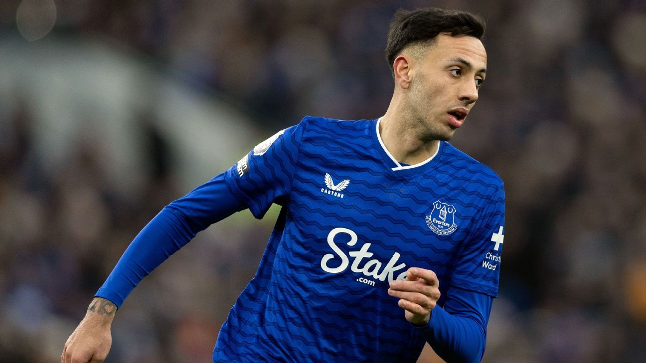 Dwight McNeil’s partner reveals ‘distress’ of transfer collapse: ‘You don’t see the tears’