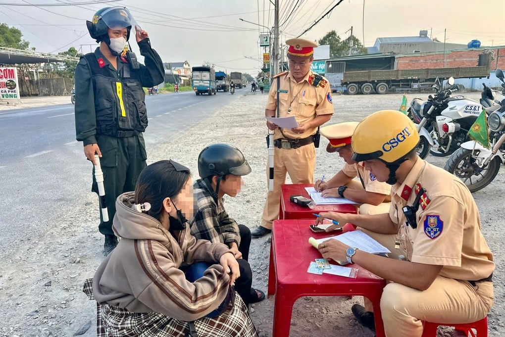 Tây Ninh tăng cường kiểm tra nồng độ cồn dịp Tết Bính Ngọ - 1