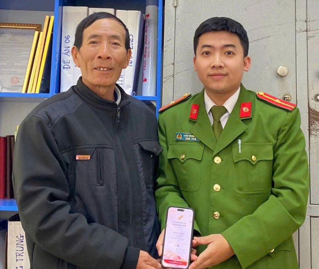 Tài khoản nhận nhầm tiền, người đàn ông hoang mang vì nhiều cuộc gọi số lạ - 1