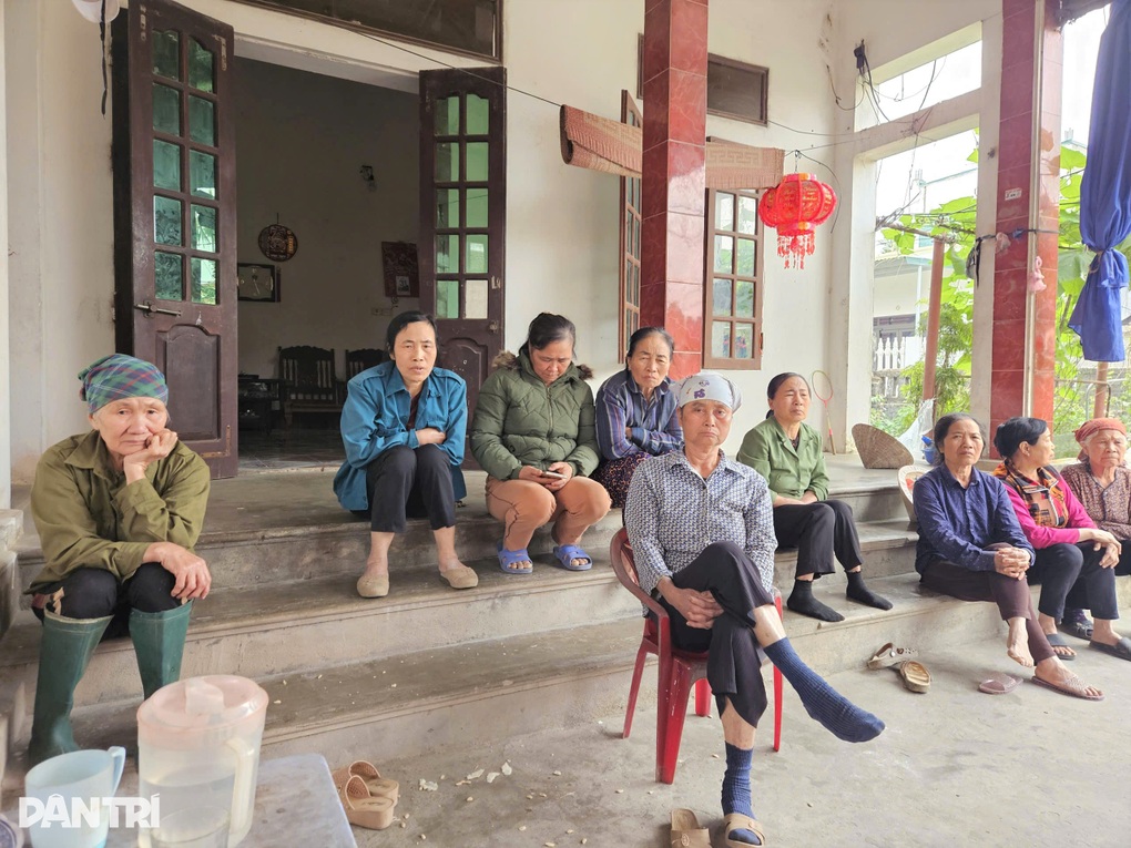 Hàng trăm hộ dân thấp thỏm lo âu vì bị thu hồi đất trước ngày xuống đồng - 1