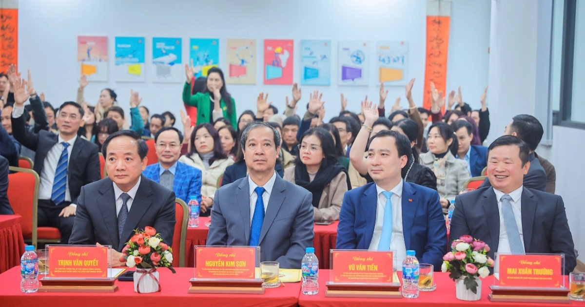 Cử tri tín nhiệm giới thiệu ông Trịnh Văn Quyết ứng cử đại biểu Quốc hội