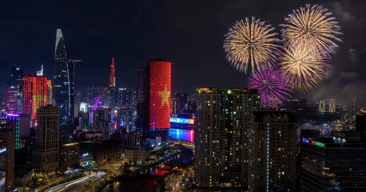 Áp lực TPHCM cần vượt qua để tăng trưởng 10% năm 2026