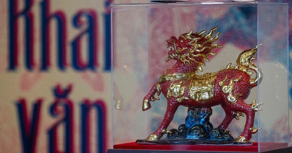 Khám phá hình tượng Long Mã – linh vật kết hợp từ rồng, ngựa và lân