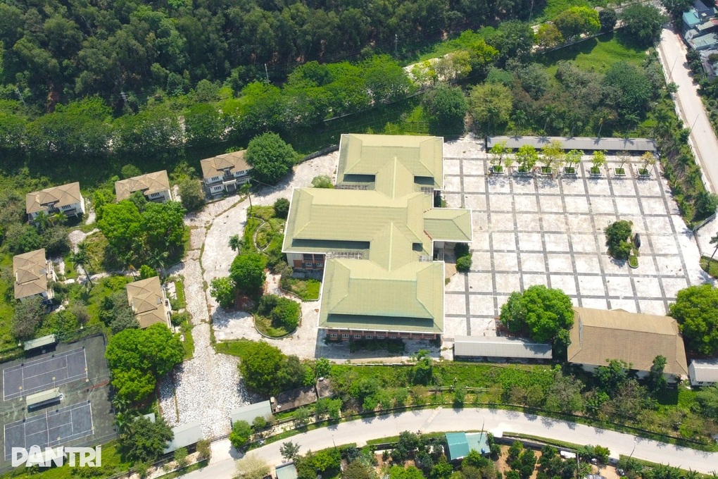 Đề xuất đổi công năng trung tâm hội nghị 160 tỷ đồng bỏ hoang nhiều năm - 1