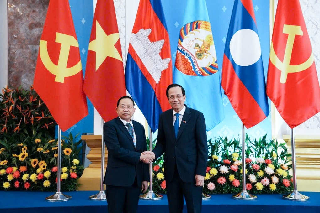 Việt Nam sẽ đào tạo, bồi dưỡng kiến thức công tác dân tộc cho cán bộ Campuchia - 2