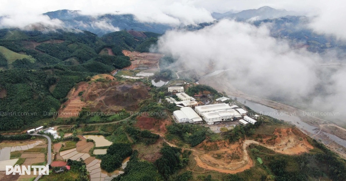 Vụ đất hiếm: Sung công quỹ hơn 12 tỷ đồng và hàng loạt điện thoại, máy tính